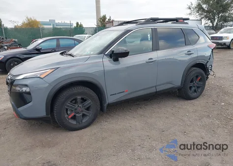 2025 Nissan Rogue Rock Creek z USA, uszkodzony, nr VIN 5N1BT3BB6SC764576